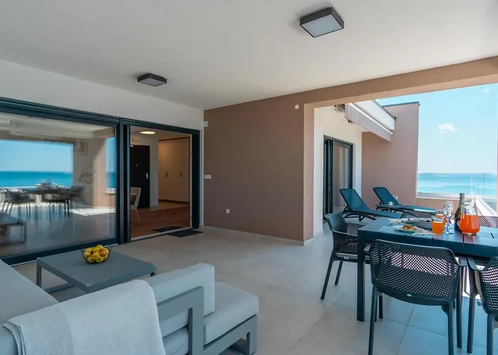 Apartments Mandre II