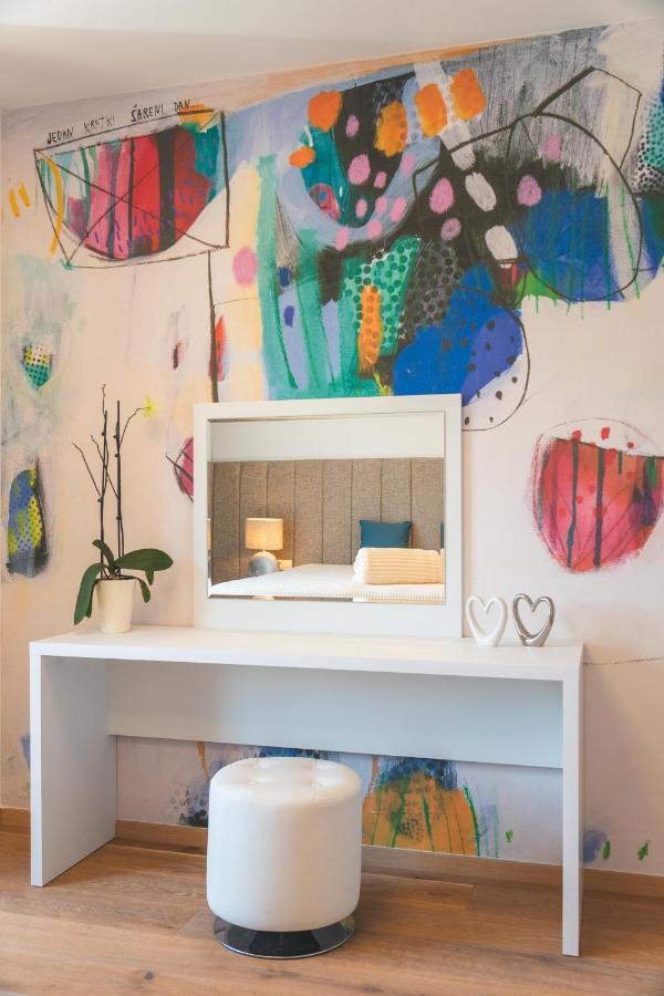 Apartment Ii