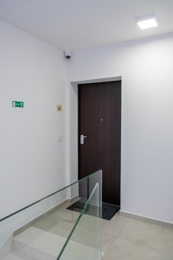 Ii Apartment *